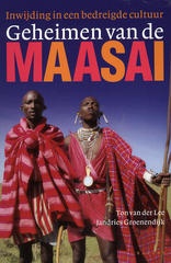 Reisverhaal Geheimen van de Maasai - Ton van der Lee | Balans