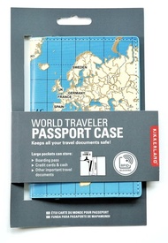 Kadotip World Traveller Passport Case - paspoorthoes | Kikkerland