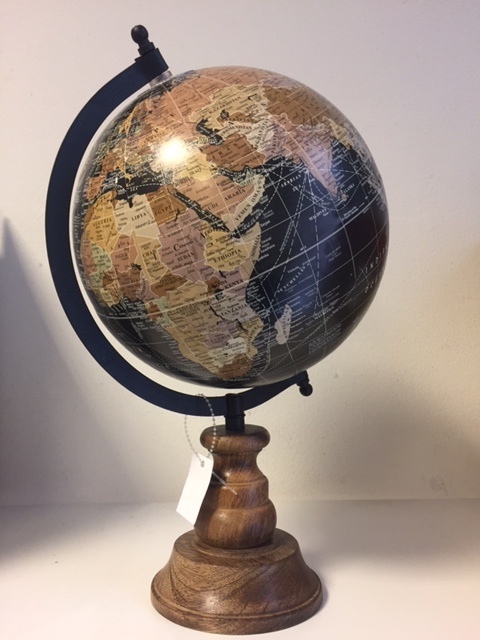 Wereldbol Globe zwart op houten voet, 20 cm | 8713219321034 | Reisboekwinkel De Zwerver