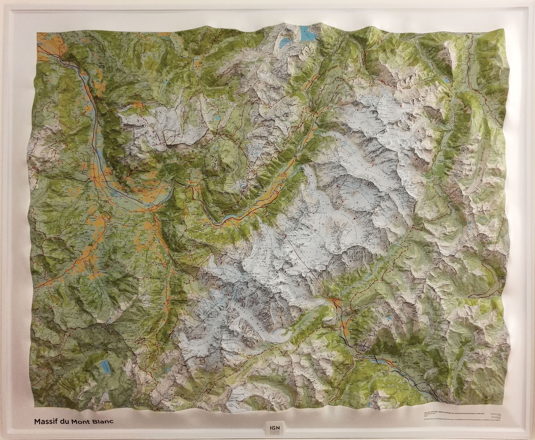 Online bestellen: Reliëfkaart Massif Mont Blanc 3D (9782758538738) | IGN - Institut Géographique National