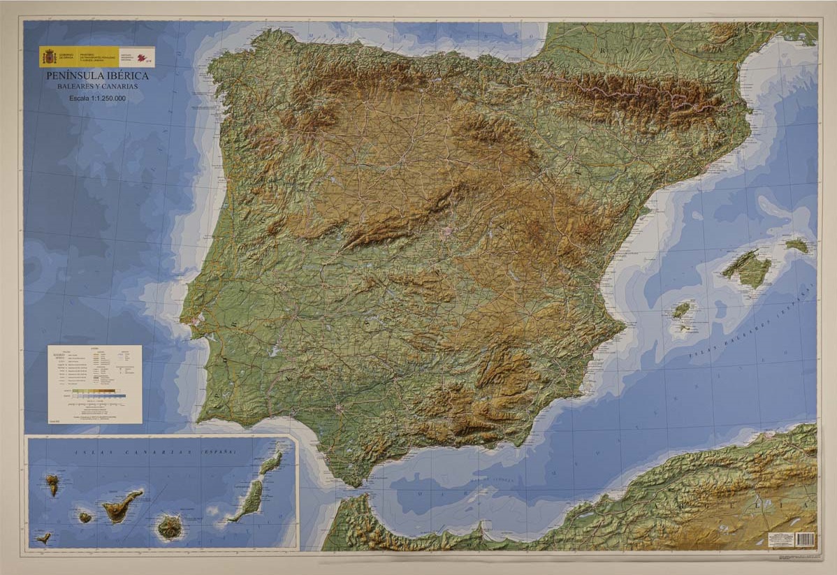 Online bestellen: Reliëfkaart Spanje - Península Ibérica, Baleares y Canarias | 127 x 88 cm (9788441656680) | CNIG - Instituto Geográfico Nacional