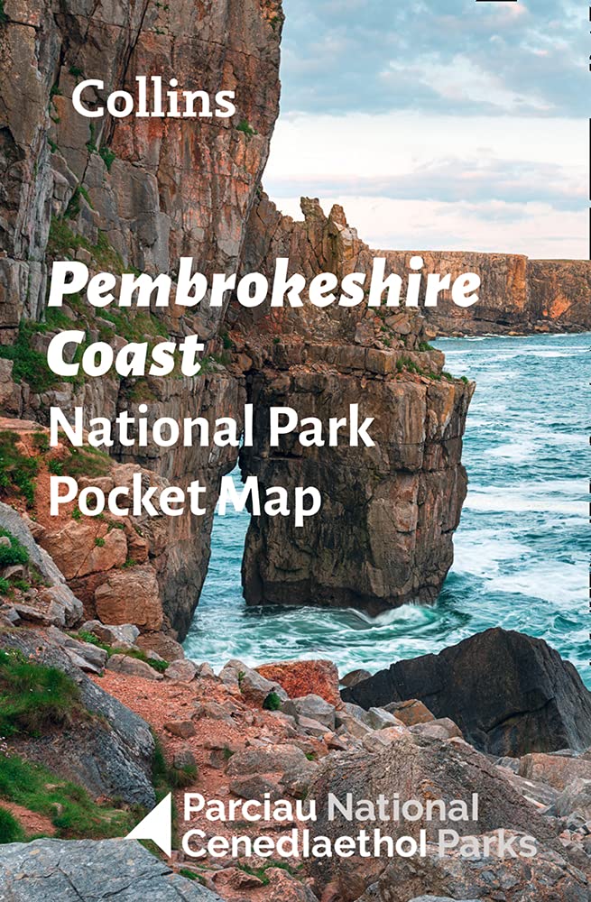 Online bestellen: Wegenkaart - landkaart National Park Pocket Map Pembrokeshire Coast | Collins