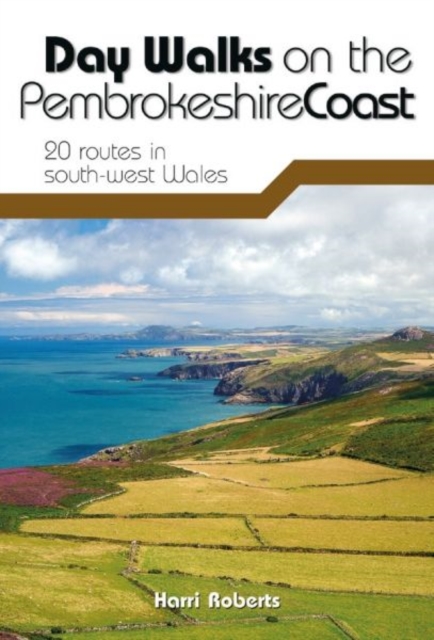 Online bestellen: Wandelgids Day Walks on the Pembrokeshire Coast | Vertebrate Publishing