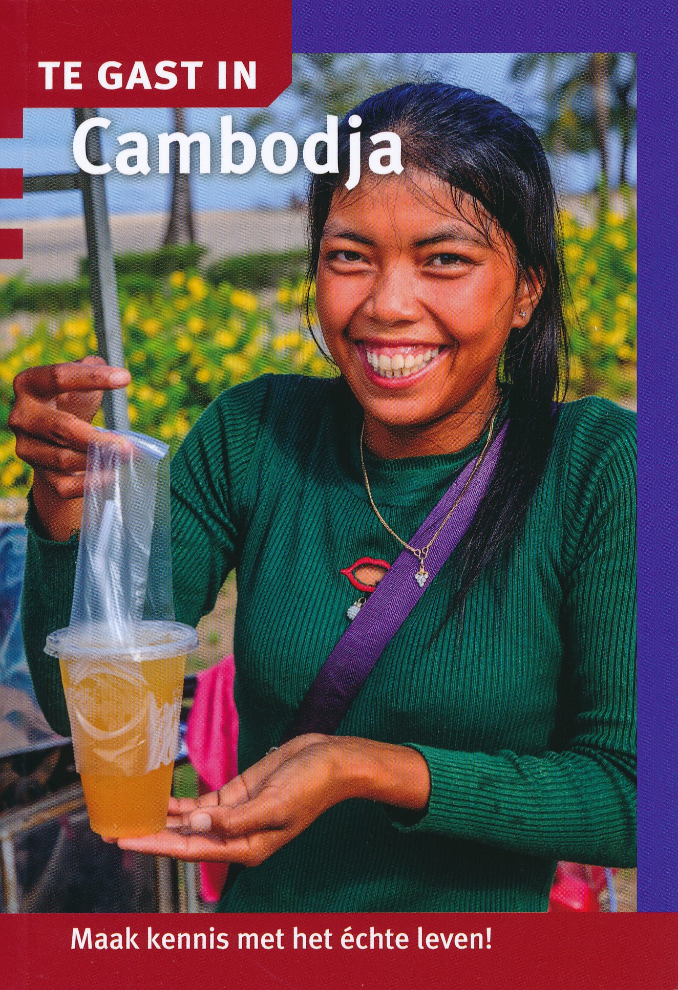Online bestellen: Reisgids Te gast in Cambodja | Informatie Verre Reizen